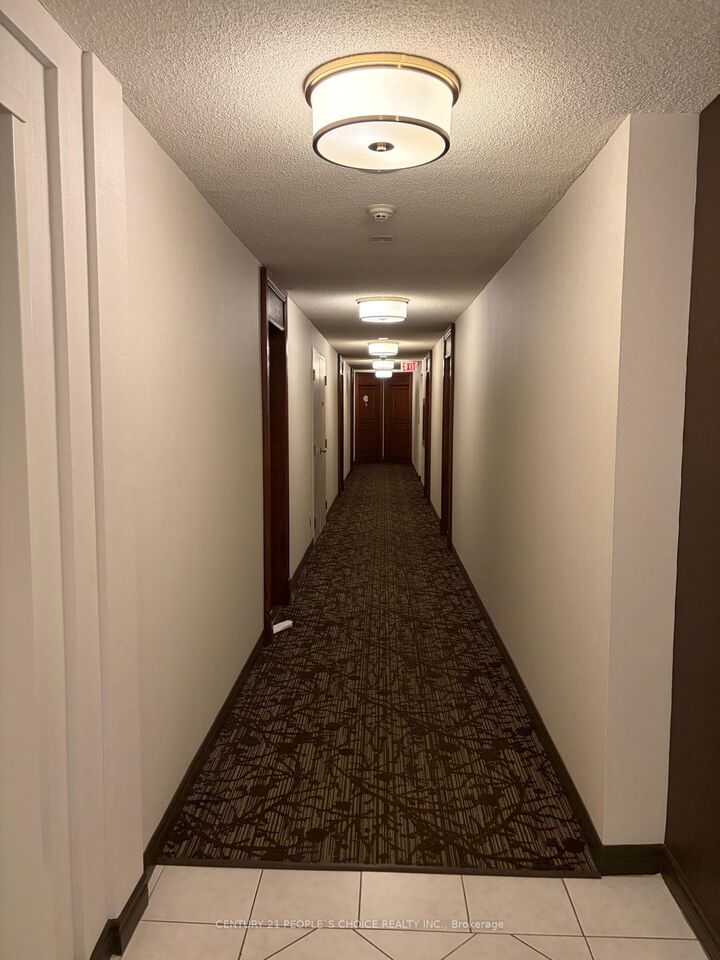 Property Photo:  2545 Erin Centre Boulevard 1504  ON L5M 6Z9 