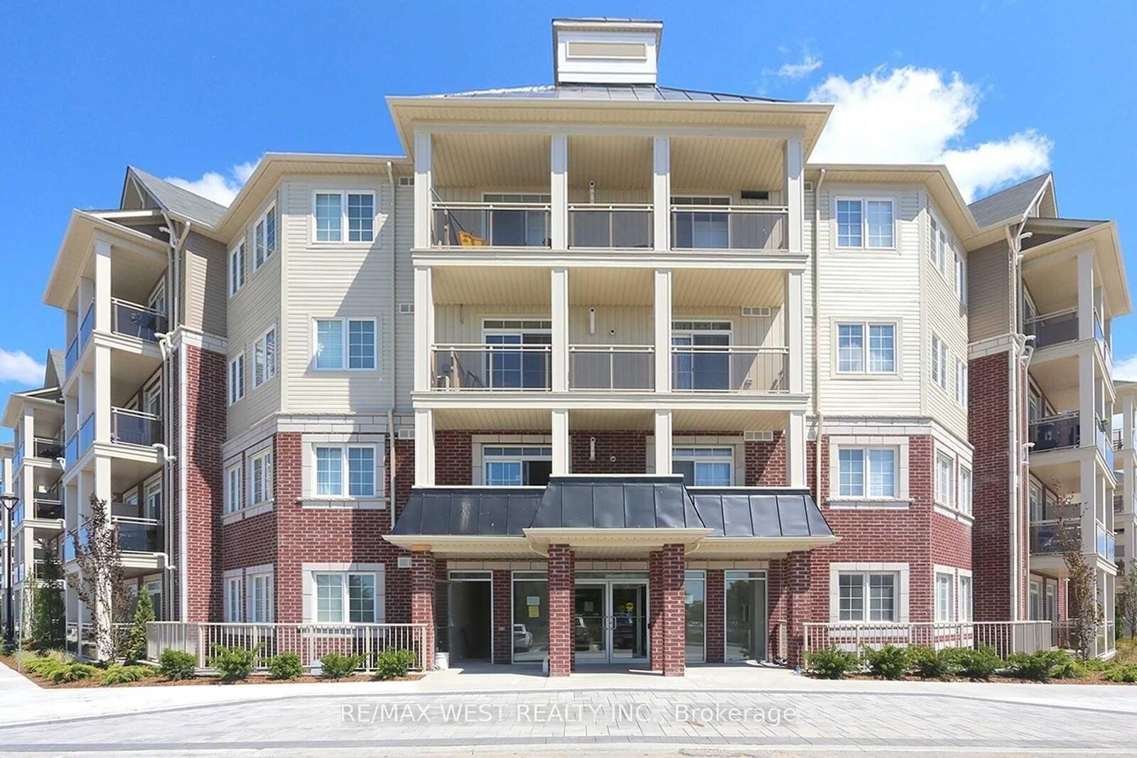 Property Photo:  84 Aspen Drive A101  ON L3M 0B8 