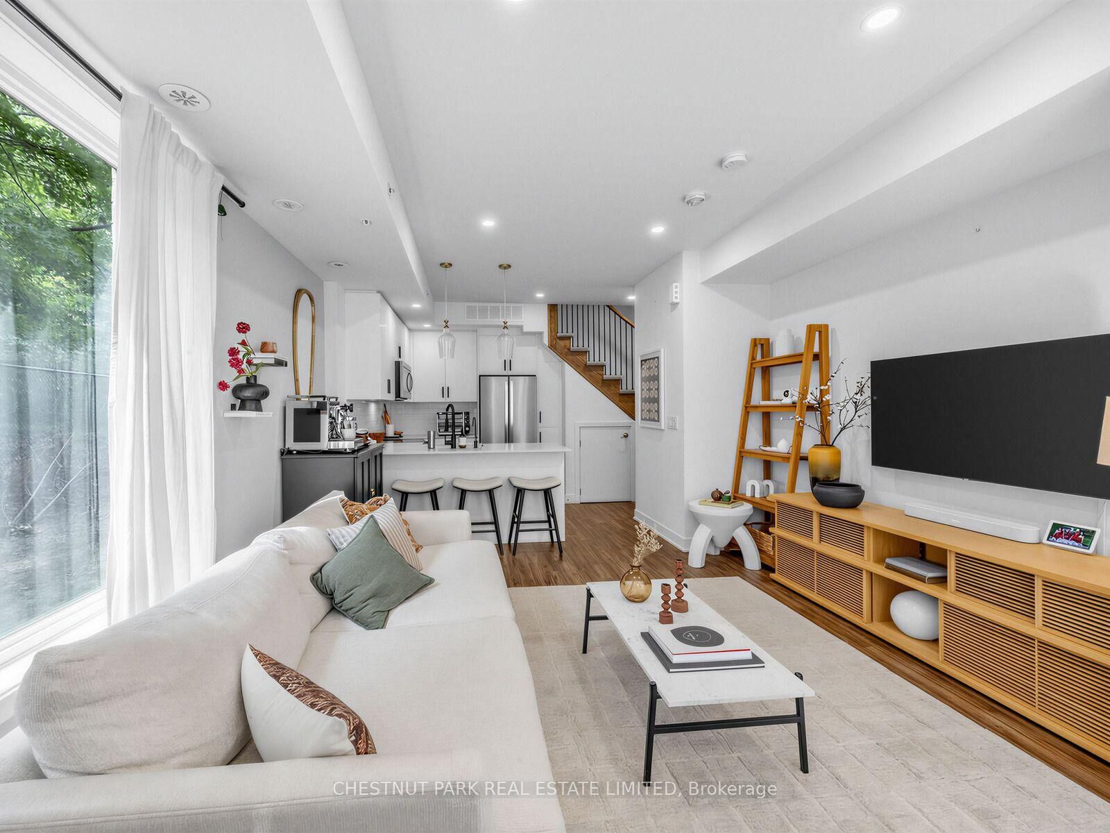 Property Photo:  3488 Widdicombe Way 5  ON L5L 0B8 