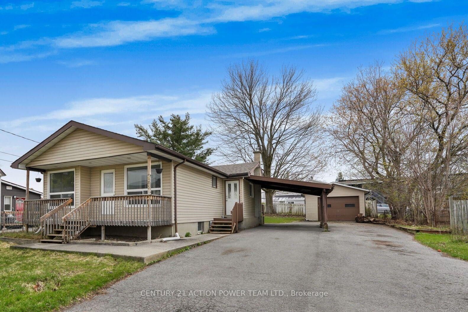 Property Photo:  983 Chapman Street  ON K4K 1E6 