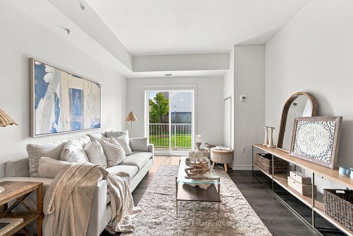 Property Photo:  290 Liberty Street N 113  ON L1C 0V5 