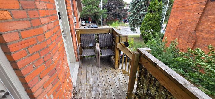 Property Photo:  267 Aberdeen Avenue Upper Loft  ON L8P 2R2 