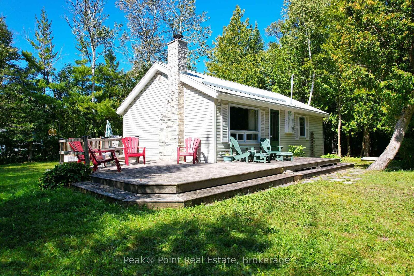 Property Photo:  40 4th Avenue S  ON N0H 2G0 