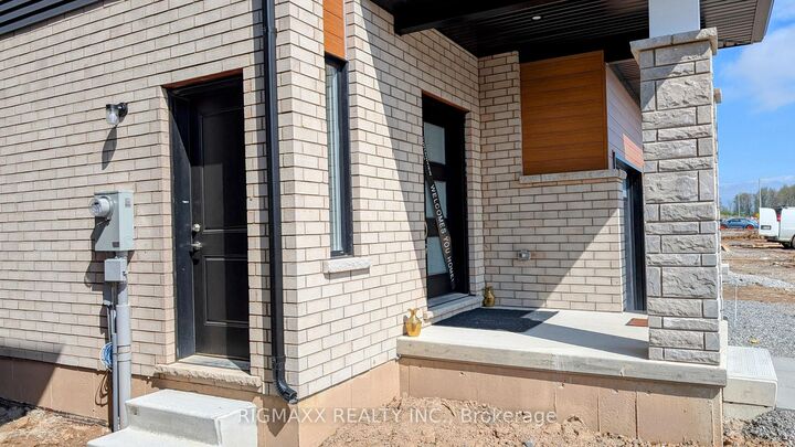 Property Photo:  1015 Alliston Avenue E  ON L2A 0H3 