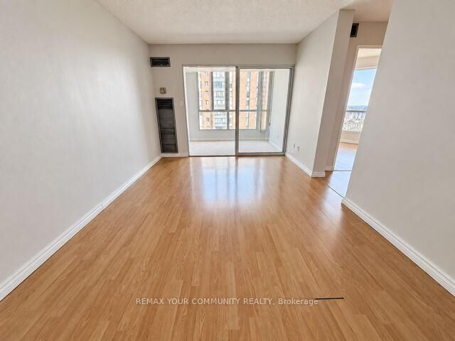 Property Photo:  145 Hillcrest Avenue 1709  ON L5B 3Z1 