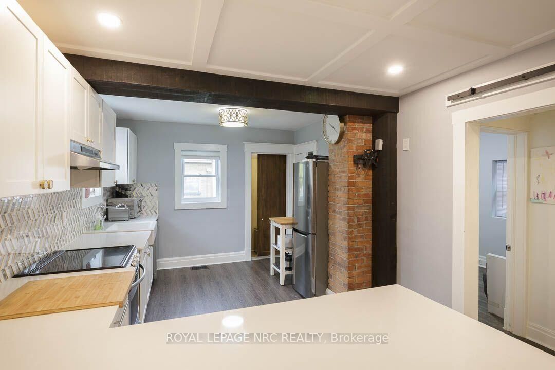 Property Photo:  241 Vine Street  ON L2M 4S9 
