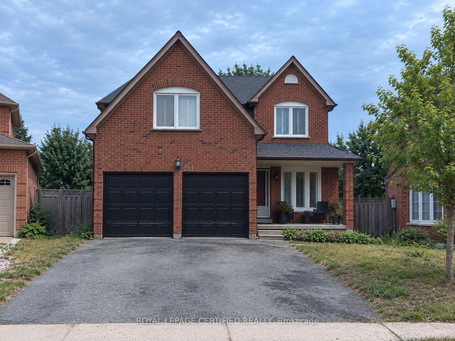 Property Photo:  211 Macedonia Crescent Bsmt  ON L5B 3R8 