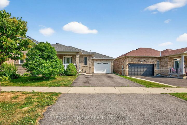 Property Photo: 3 Player Drive ON L4M 6V9