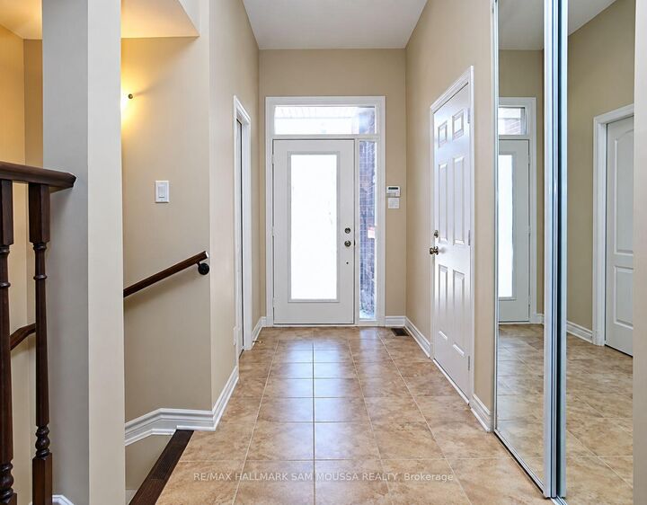 Property Photo:  263 Kinghaven Crescent  ON K2M 0C1 