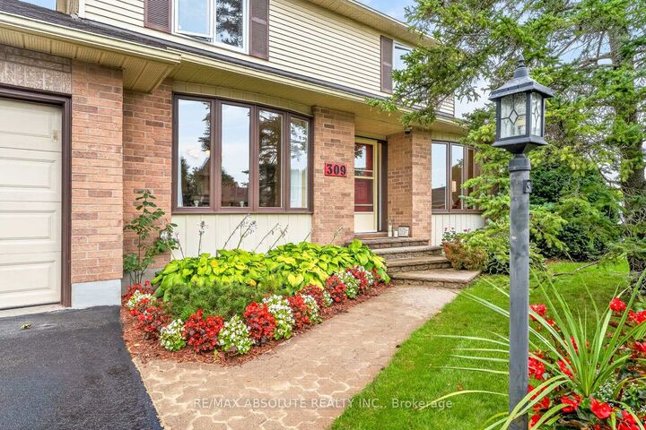 Property Photo:  309 Liard Street  ON K2S 1J2 