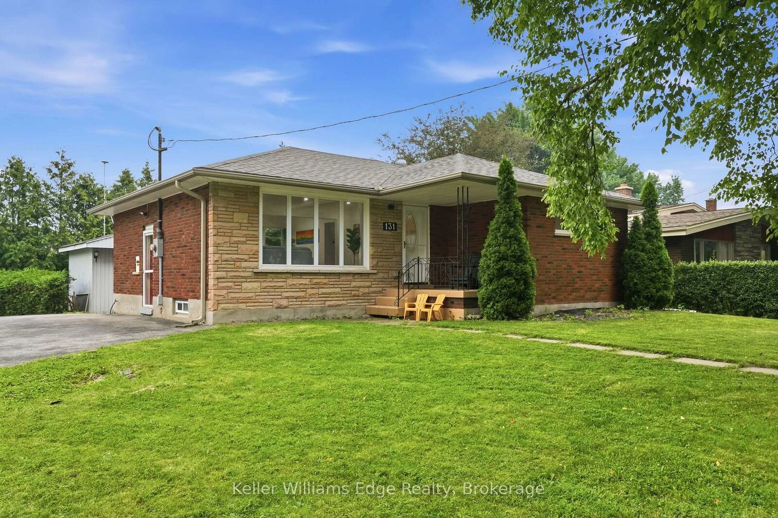 Property Photo:  131 West 34th Street  ON L9C 5K4 