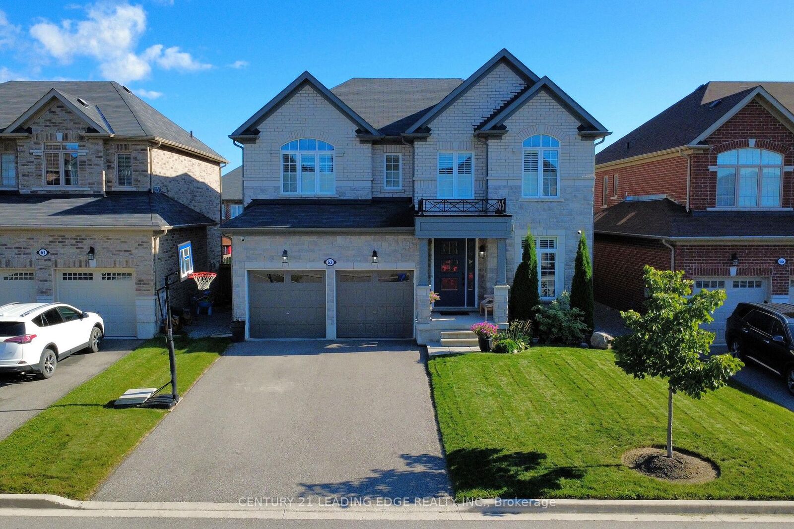Property Photo: 63 Northhill Avenue ON L0A 1G0