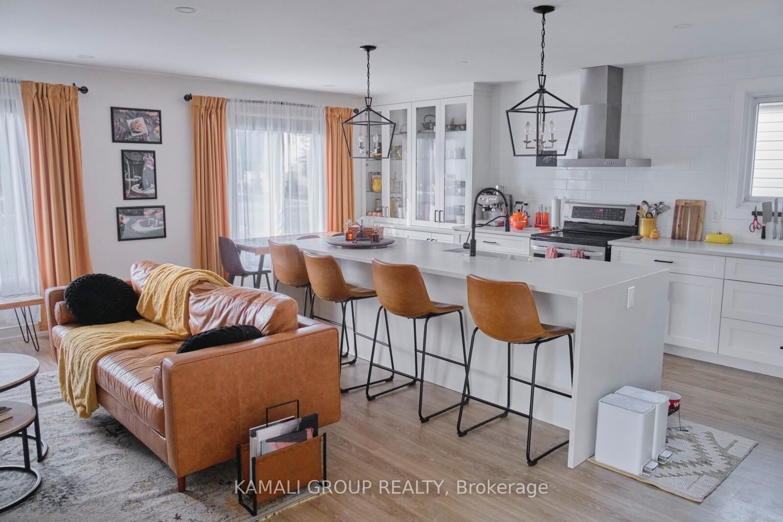 Property Photo:  29 1/2 Grapeview Drive  ON L2S 2W4 