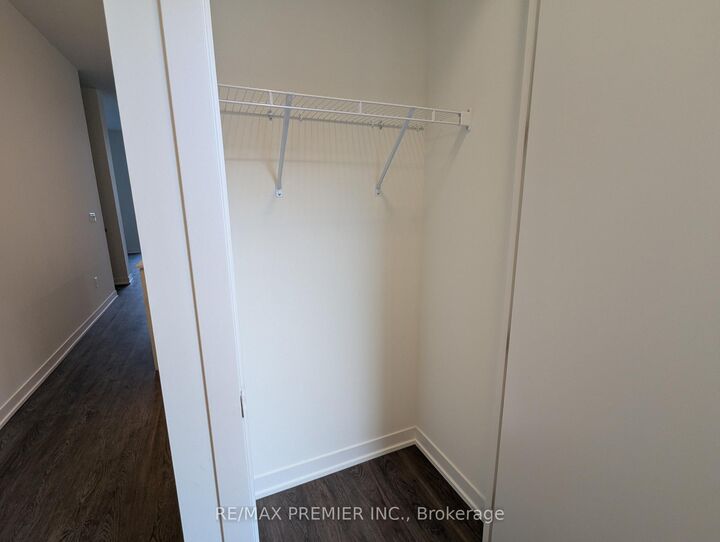 Property Photo:  9 Steckley House Lane 509  ON L4S 0N1 