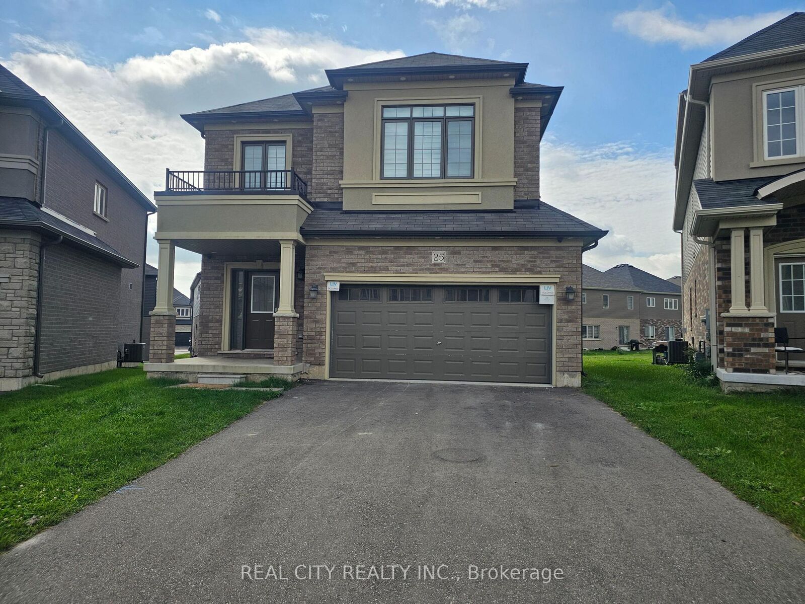 Property Photo:  25 Whitton Drive  ON N3L 0L2 