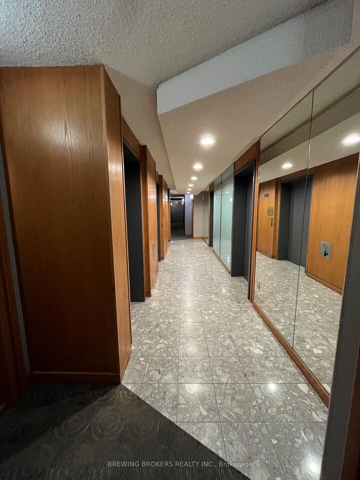 Property Photo:  44 St. Joseph Street 2108  ON M4Y 2W4 