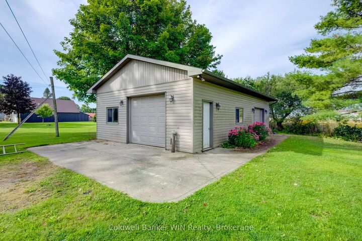 Property Photo:  392172 Grey Road 109 N/A  ON N0G 2A0 
