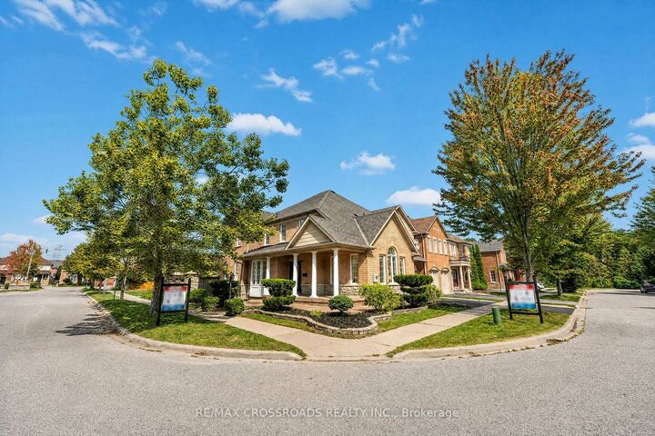 Property Photo:  28 O'Shea Crescent  ON L1T 4W7 