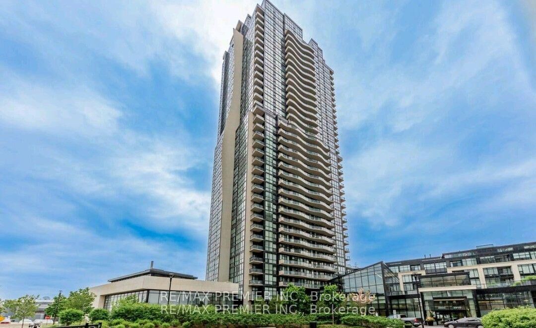 Property Photo:  2900 Highway 7 Road 1106  ON L4K 0G3 