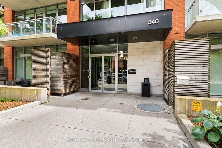 Property Photo:  340 McLeod Street 935  ON K2P 1A4 