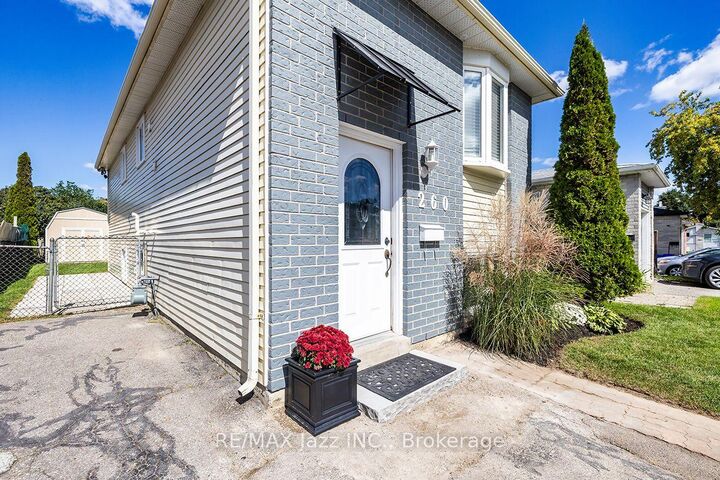 Property Photo:  260 Lakeview Park Avenue  ON L1J 7M5 