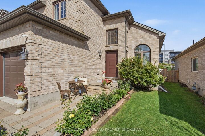 Property Photo: 570 Garibaldi Avenue ON N5X 4K2