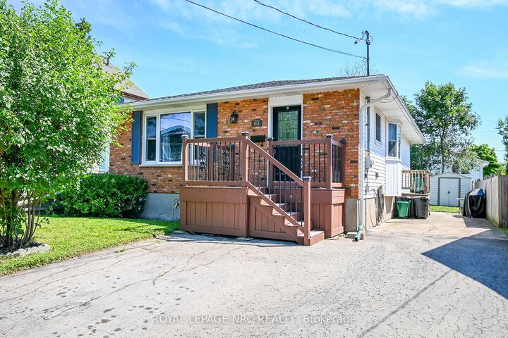Property Photo:  62 Lillian Place  ON L2A 5M2 