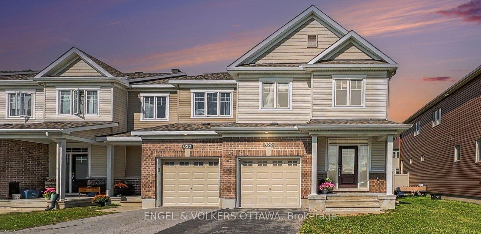 Property Photo:  822 Clarity Avenue  ON K2J 6L9 