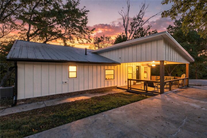 Property Photo: 18472 W White Raven Road OK 74451