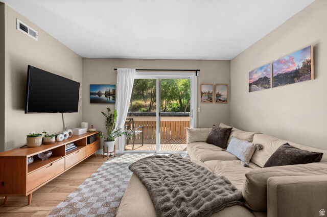 Property Photo: 1281 E Ridge Meadow Ln S #8D UT 84047
