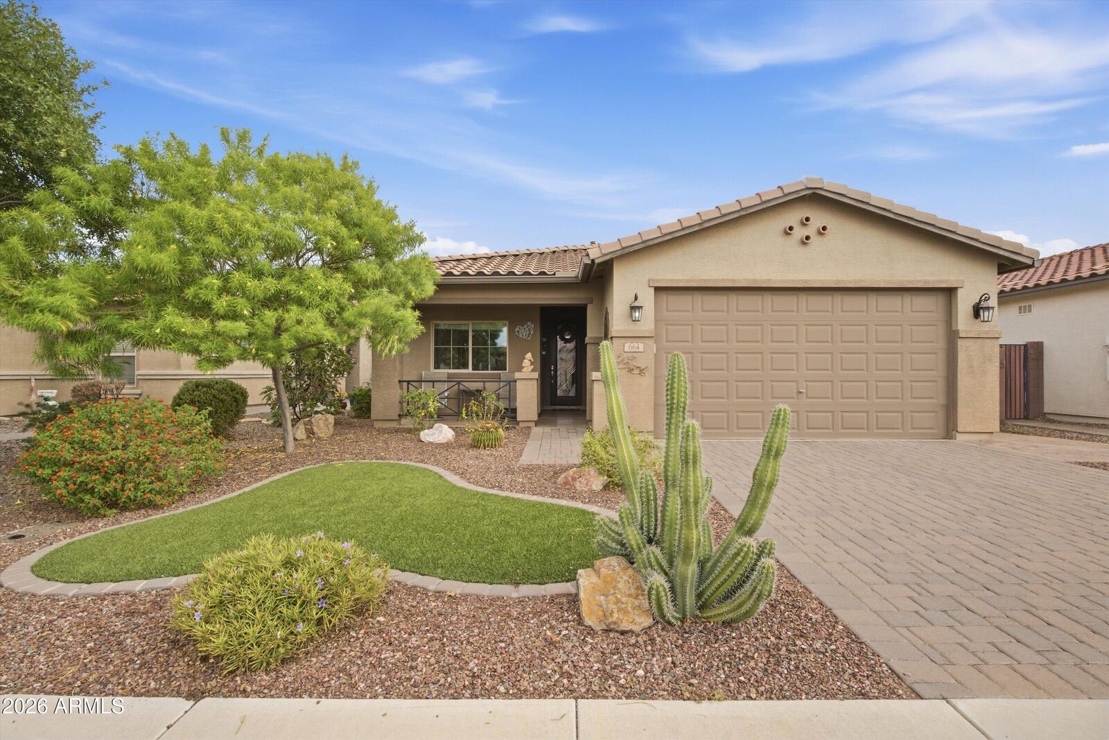 Property Photo: 664 W Mangrove Road AZ 85140