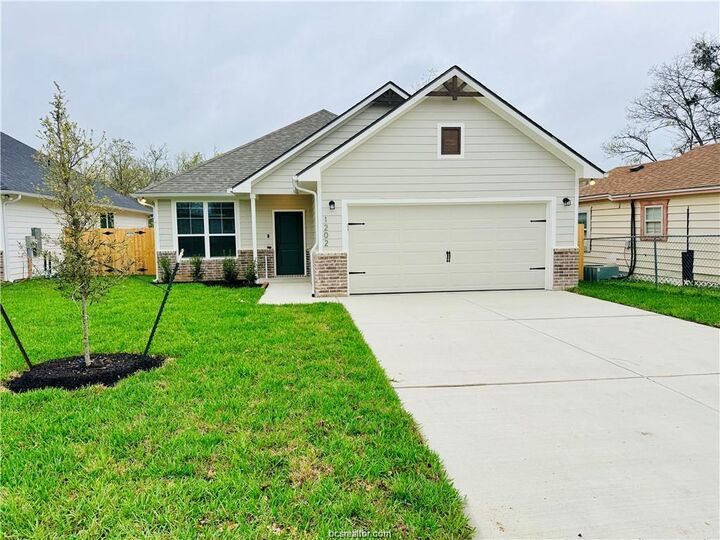 Property Photo:  1202 Suncrest Street  TX 77803 