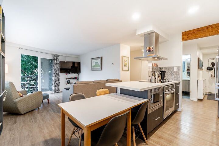 Property Photo:  36 E 14th Avenue 213  BC V5T 4C9 