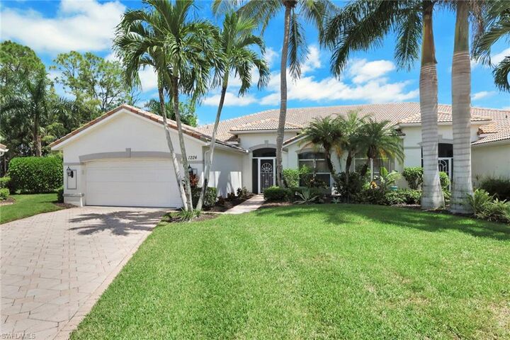 Property Photo:  1224 Chelmsford Ct  FL 34104 