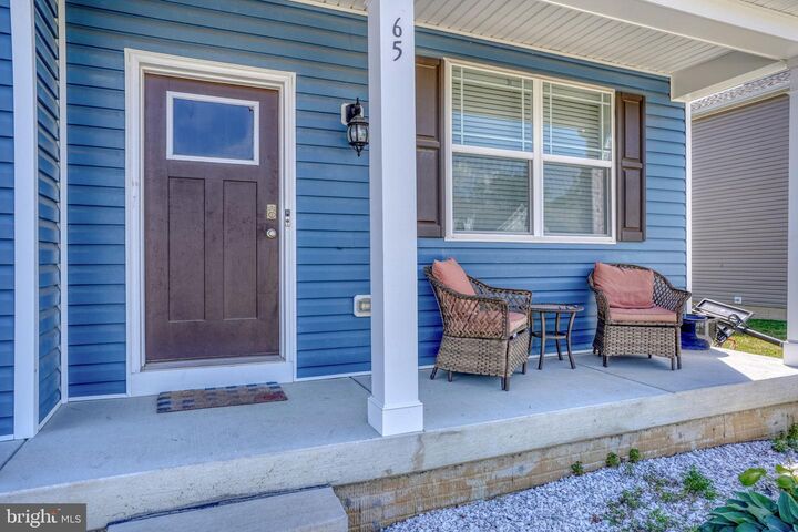 Property Photo: 65 Bunchberry Court DE 19904