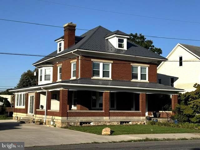 Property Photo:  422 S Main  PA 17044 