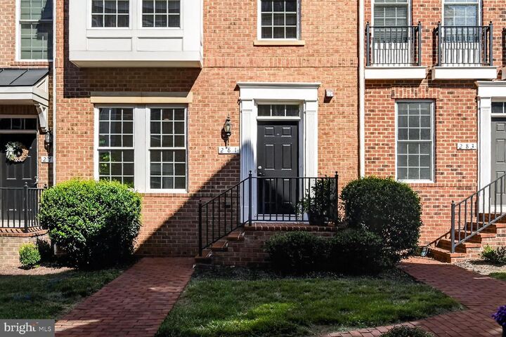 Property Photo:  281 Train Whistle Terrace SE  VA 20175 