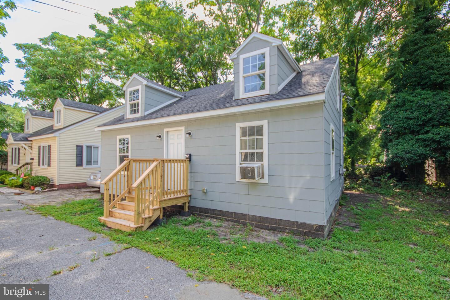Property Photo: 403 Newton Terrace MD 21801
