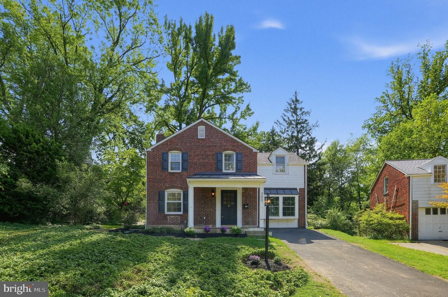 Property Photo:  200 Glendalough Road  PA 19038 