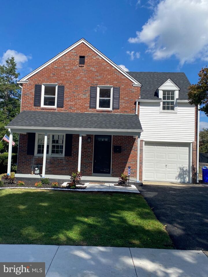 Property Photo: 825 Stanbridge Road PA 19026