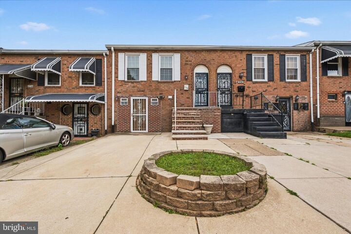 Property Photo: 2708 S 76th Street PA 19153