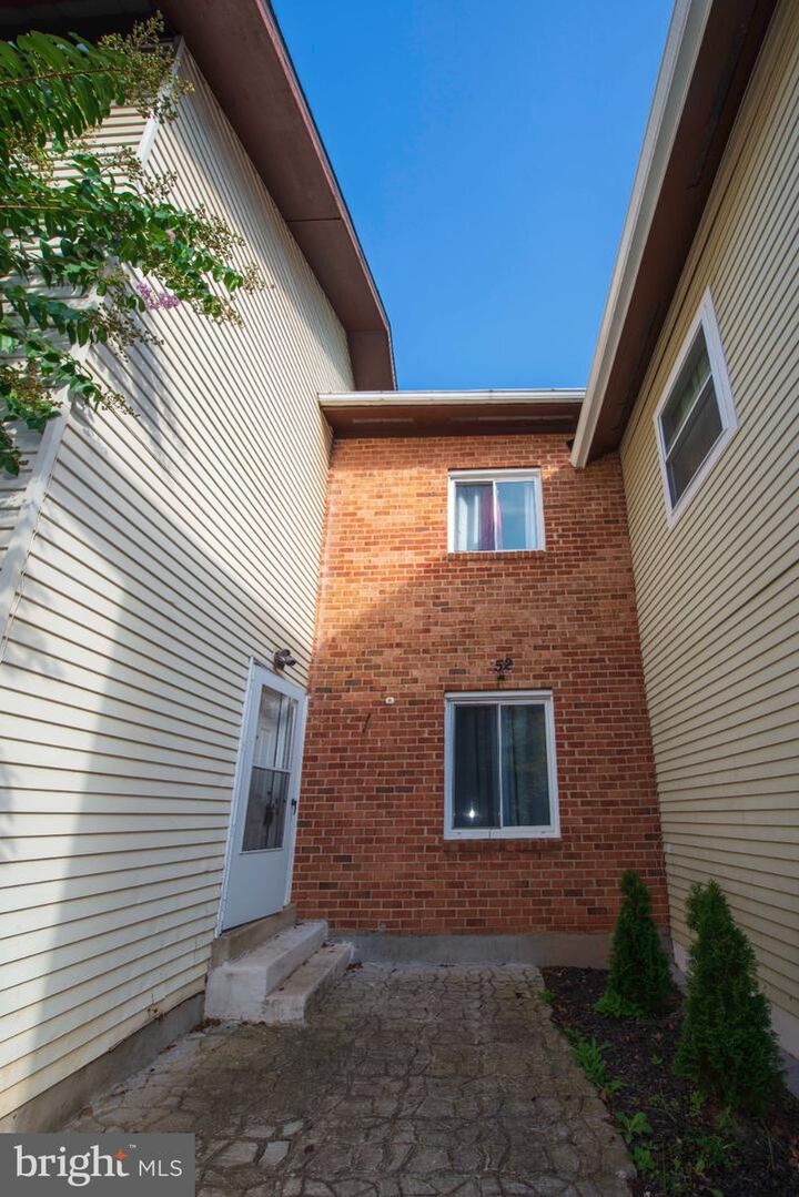Property Photo:  52 State Court 101  MD 20877 