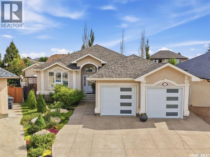 Property Photo:  522 Bellmont Bay  SK S7V 1K4 