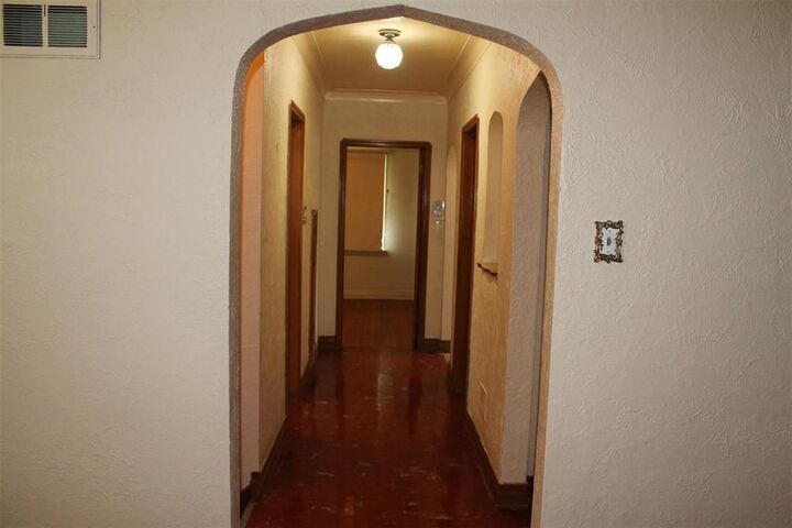 Property Photo: 135 Stanier Street MB R2L 1N4