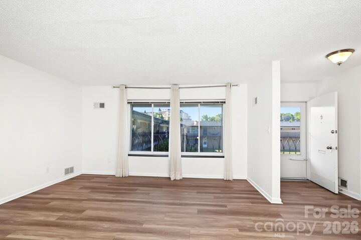 Property Photo: 3010 Crosby Road 224 NC 28211