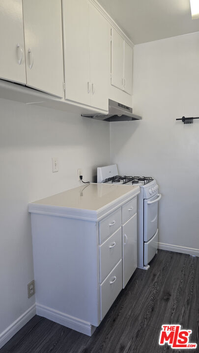 Property Photo:  1409 S 12th, Unit A  CA 90019 