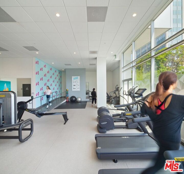 Property Photo:  3640 Wilshire Blvd, Unit 237  CA 90010 