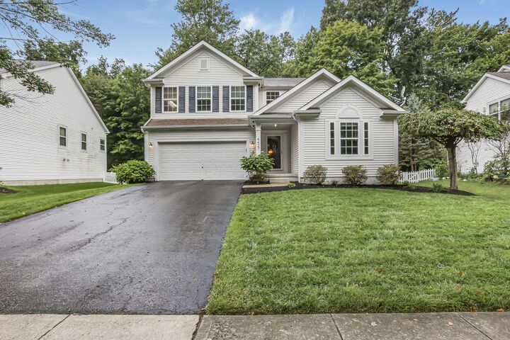 Property Photo:  4427 Wooded Nook Drive  OH 43054 