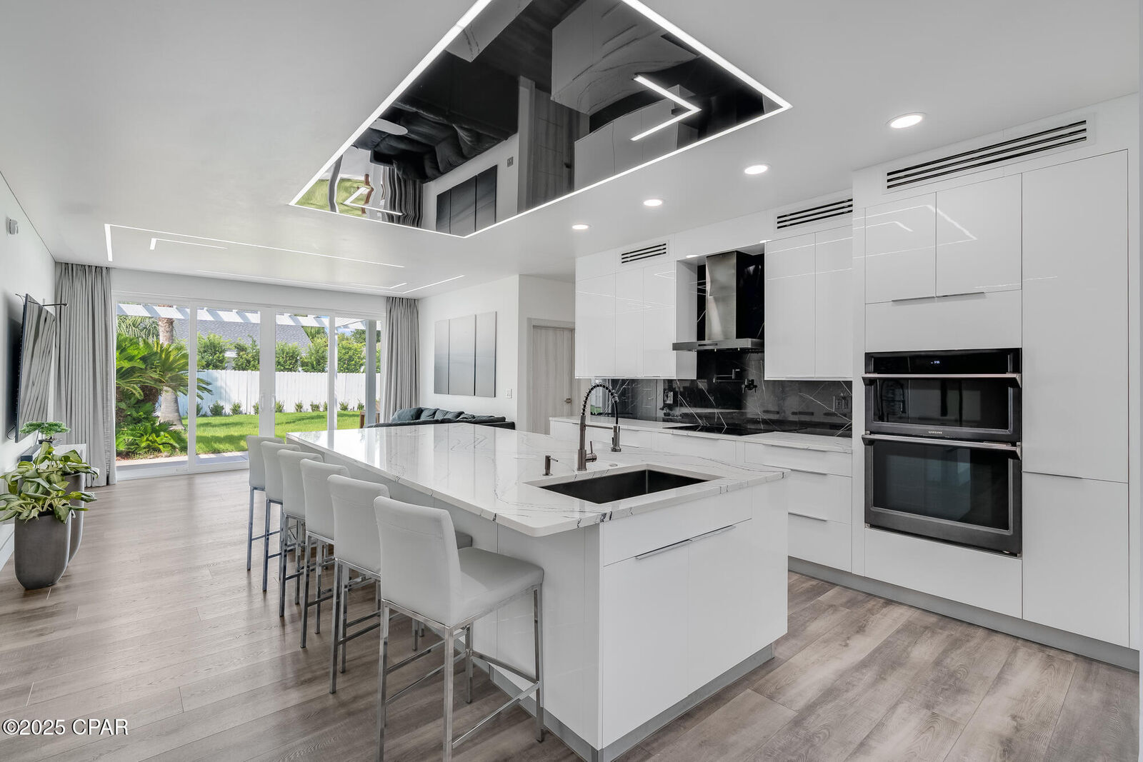 Property Photo:  100 Biltmore Place  FL 32413 