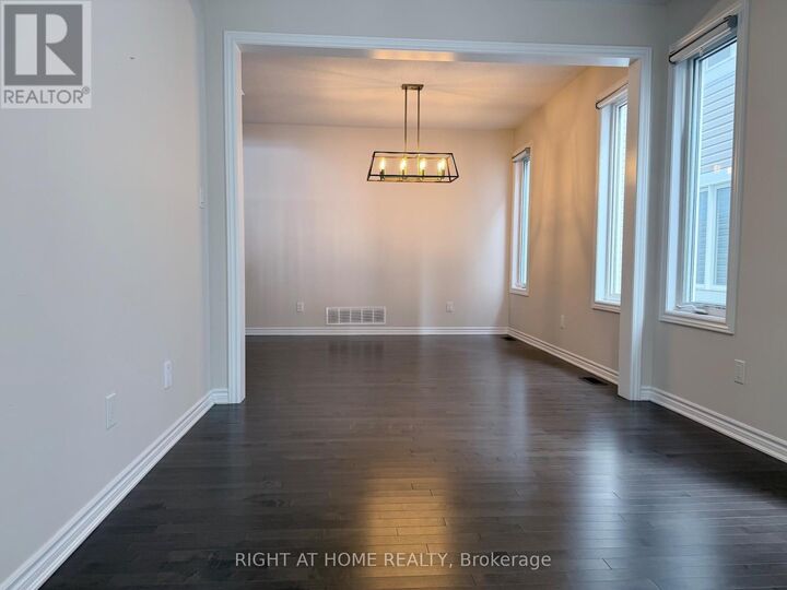 Property Photo:  617 Silver Spruce Way  ON K2M 2T6 
